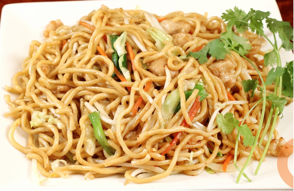 Order E4. Chicken Chow Mein food online from Amazing Wok store, San Carlos on bringmethat.com