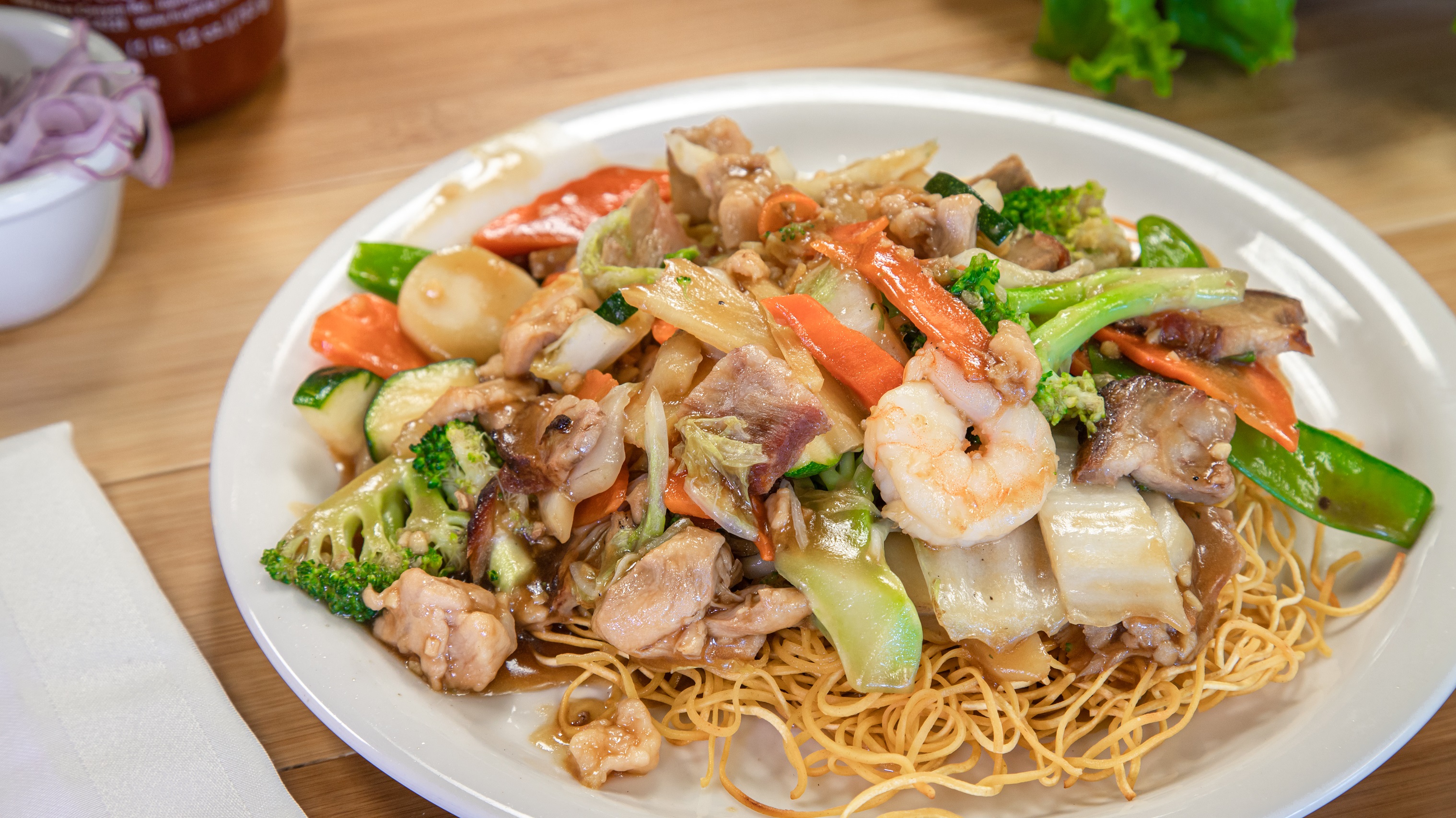 Order Chow Mein (Fried Mei Fun) Hong Kong Style food online from Pho Cafe Hong Kong Diner store, Reno on bringmethat.com