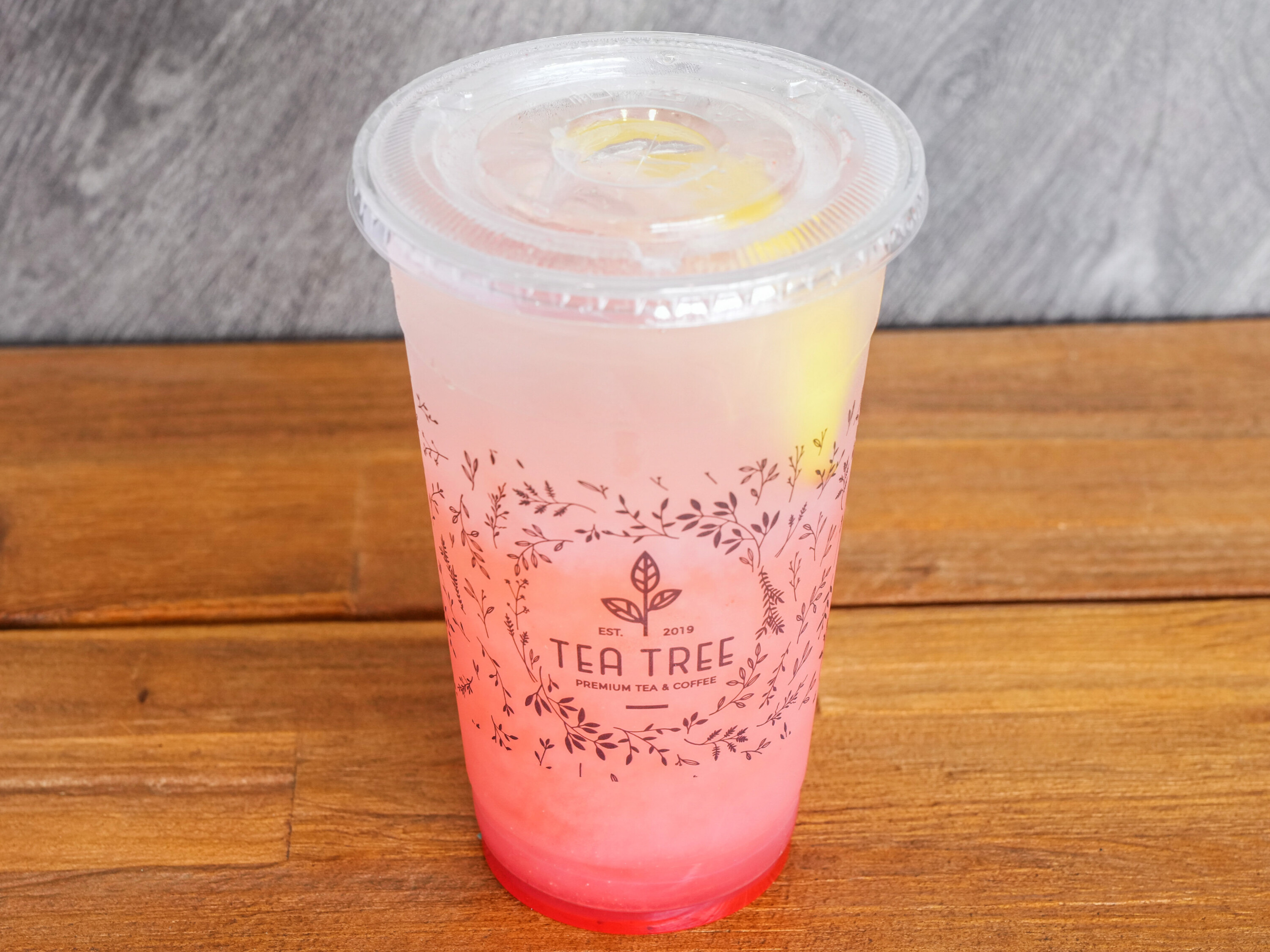 Order Strawberry Lemonade food online from Tea Tree Cafe store, Los Alamitos on bringmethat.com
