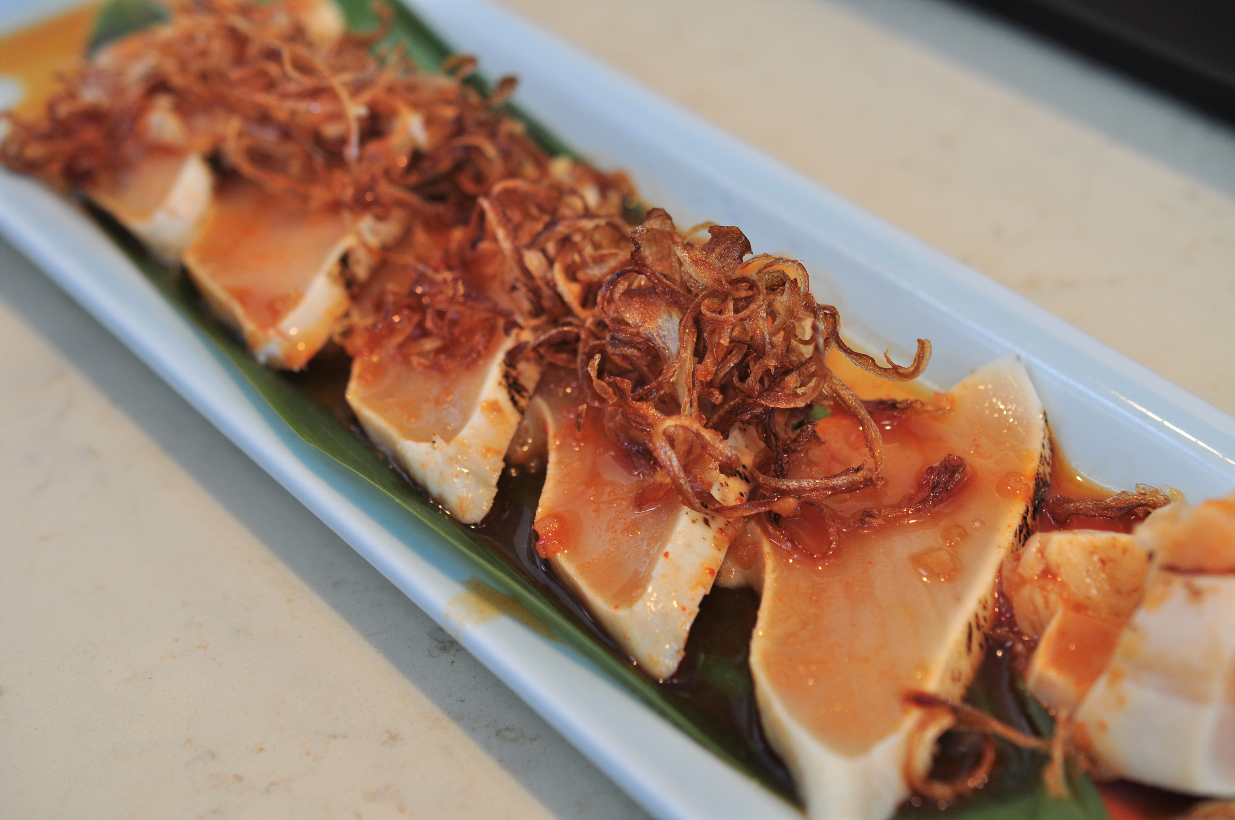 Order Albacore Sashimi spicy garlic ponzu food online from Sushi Land store, Hacienda Heights on bringmethat.com