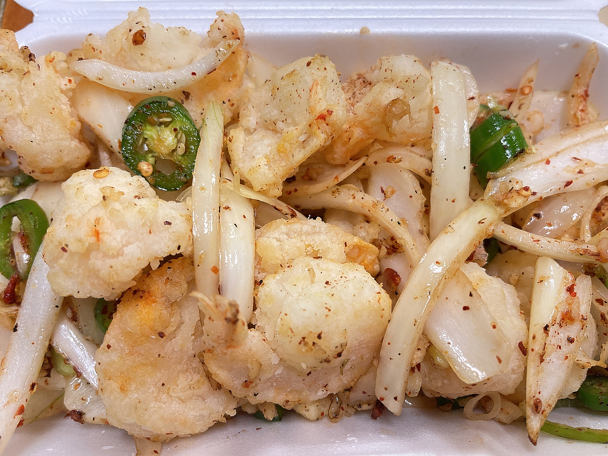 Order Salt Pepper Bang Bang Shrimp food online from Jade Restaurant store, Visalia on bringmethat.com