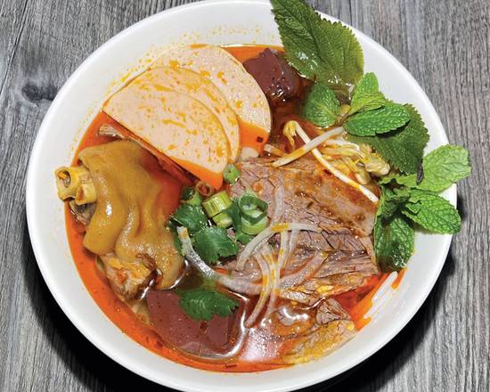 Order Bún Bò Huế (Hue-Style Spicy Soup Noodle) food online from Pho 999 store, Los Angeles on bringmethat.com