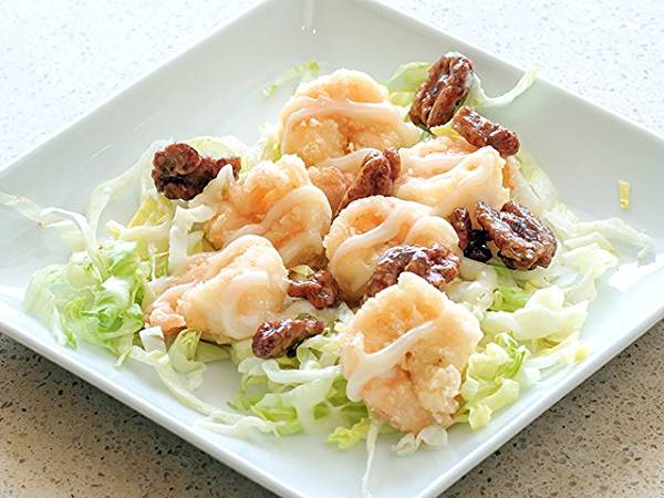 Order 14. Shrimp with Candied Walnut food online from King Wok Gourmet Asian store, Chicago on bringmethat.com