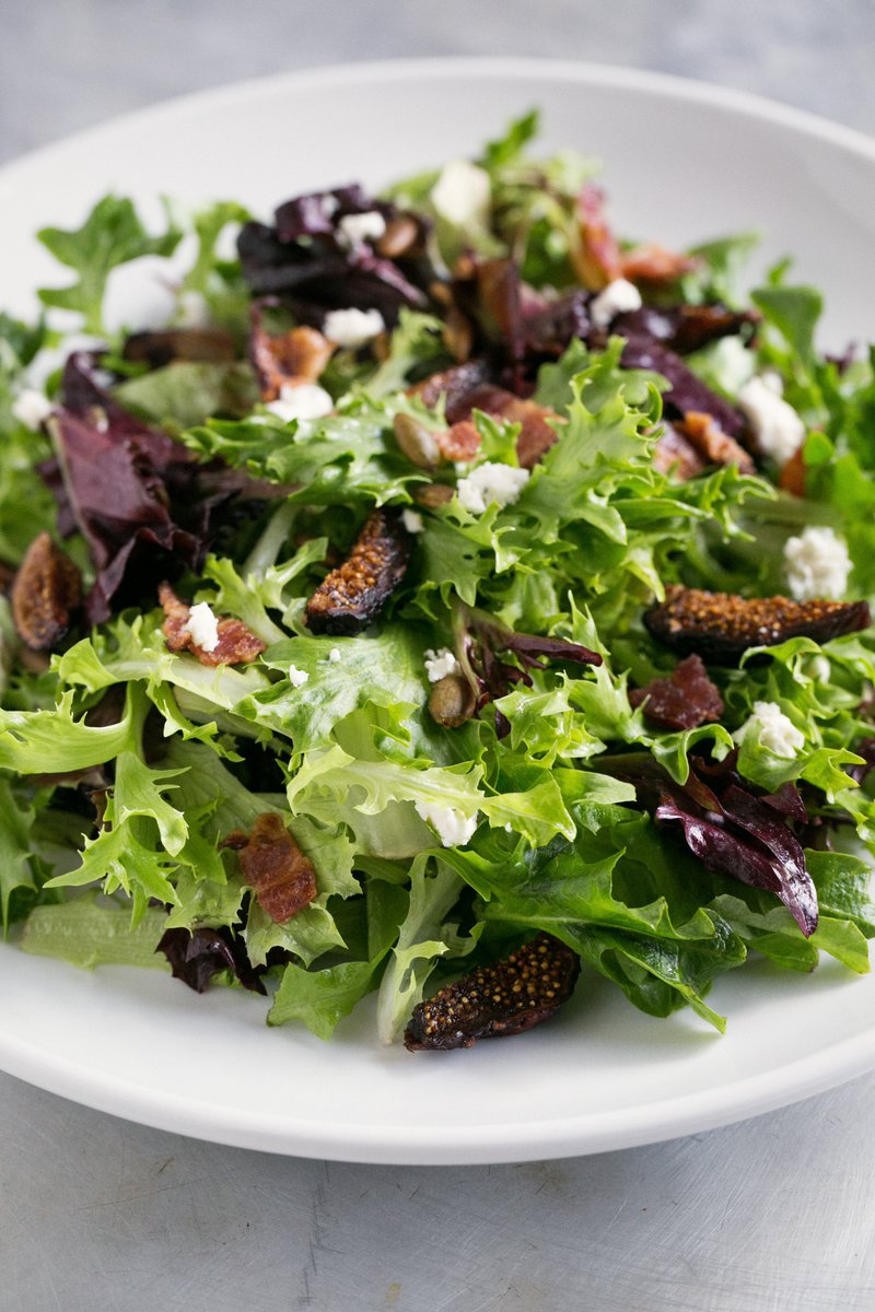 Order Mesclun salad 綾  food online from Little Italy Pizza III store, New York on bringmethat.com