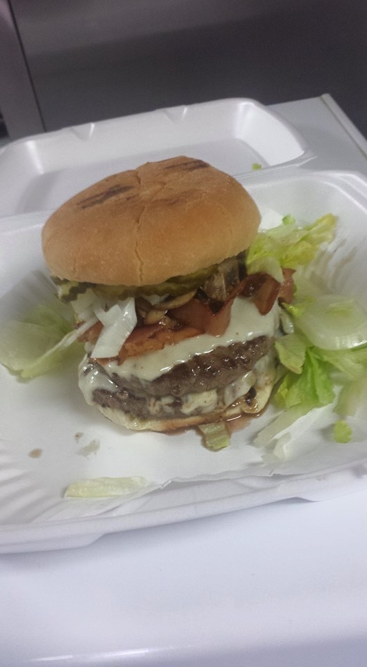 Order Cheeseburger food online from Papa Jays Pizzeria store, Dover on bringmethat.com