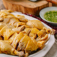Order Braised Whole Chicken food online from Pho Ga 88 store, San Leandro on bringmethat.com