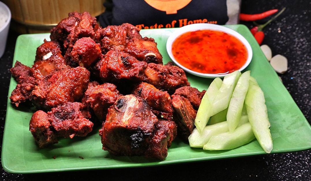 Order M4. Malaysian Style Spareribs food online from Singapore Cafe store, Sugar Land on bringmethat.com