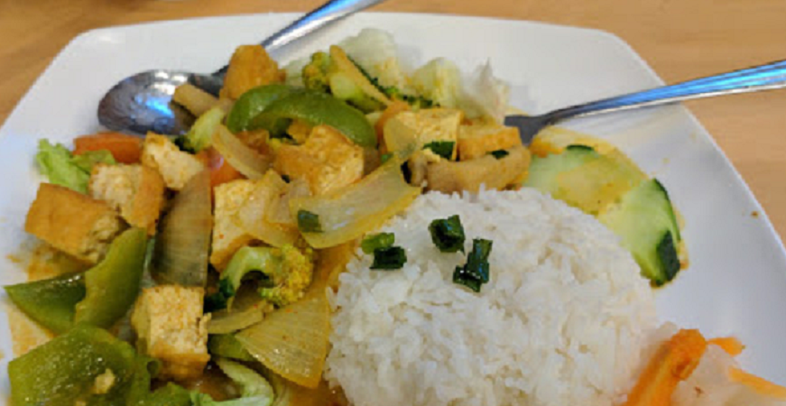 Order C7. Curry Veggies and Tofu Rice Plate food online from Que Huong store, Plano on bringmethat.com