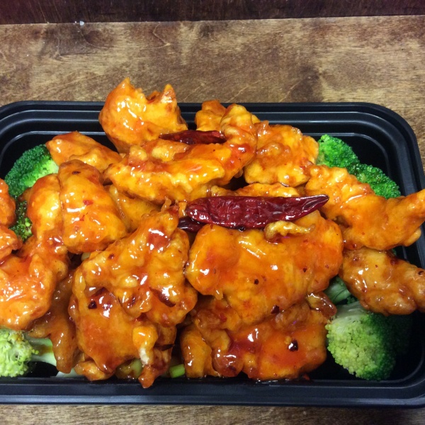 Order General Tso's Chicken Entree food online from Sushi Soba store, Old Greenwich on bringmethat.com