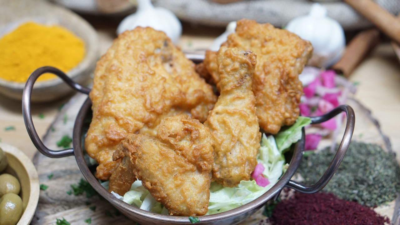Order Fried Chicken food online from Al-Ameer Restaurant West store, Dearborn Heights on bringmethat.com