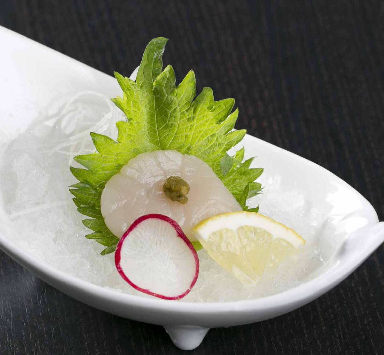 Order F16. Hokaido Scallop Sashimi food online from Icho Izakaya Fusion Cuisine store, Temple City on bringmethat.com