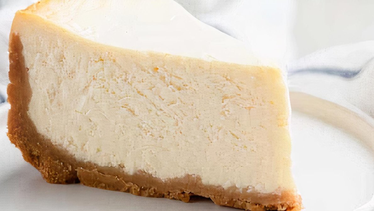 Order Steakhouse Style Cheesecake food online from Greenz! store, San Mateo on bringmethat.com
