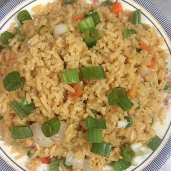 Order Fried Rice food online from Lucky Wok Chinese Food store, Ontario on bringmethat.com