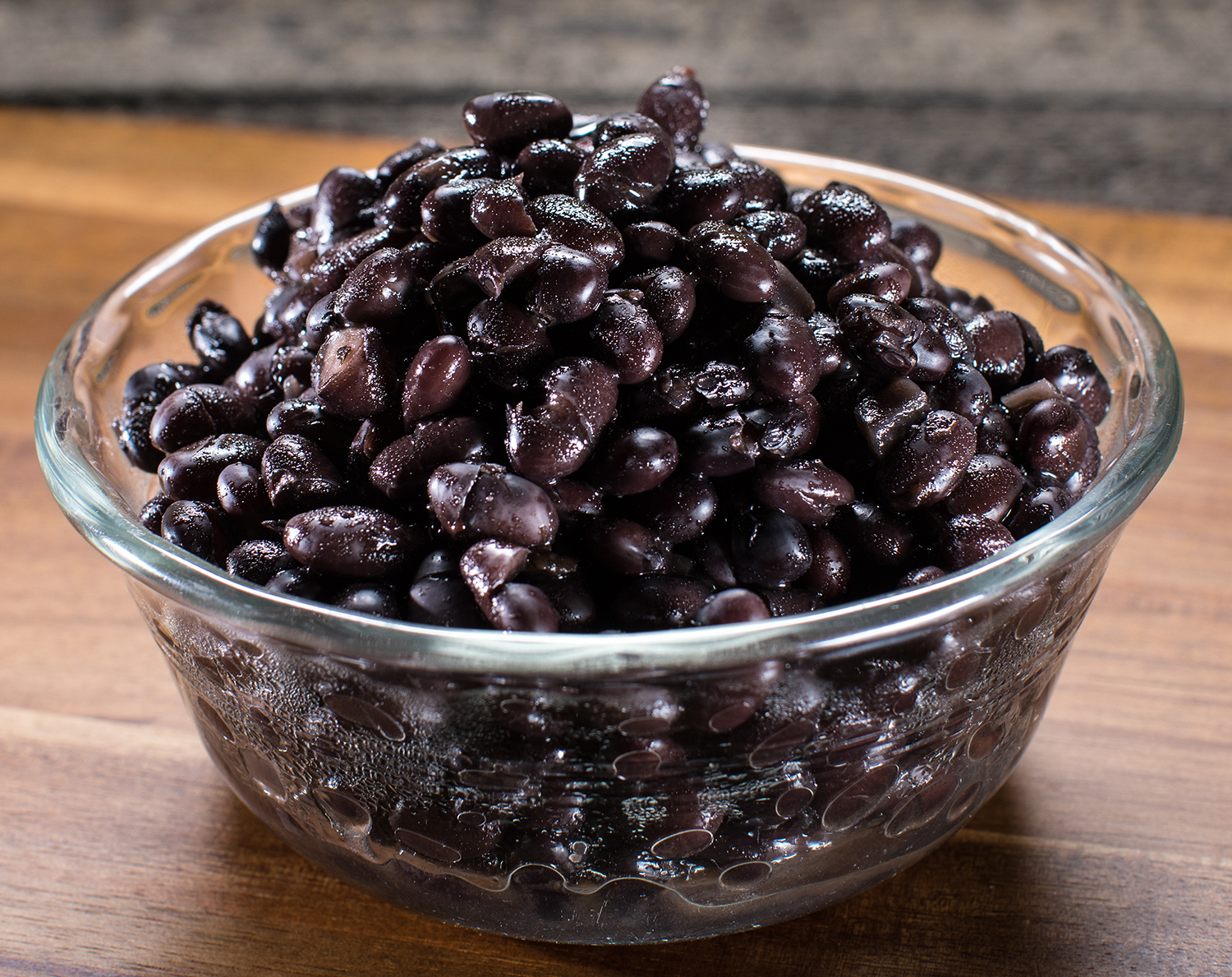 Order 8 oz. Whole Black Beans food online from Mixteco Mexican Grill store, Chicago on bringmethat.com