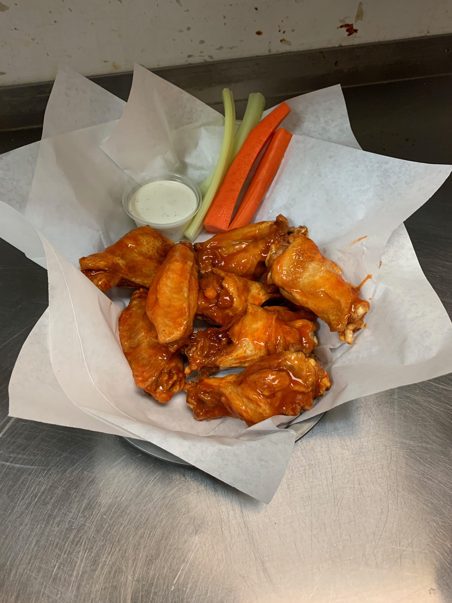 Order 8 Piece Hot Bone-In Wings food online from Chino Hills Brewing Co store, Chino Hills on bringmethat.com