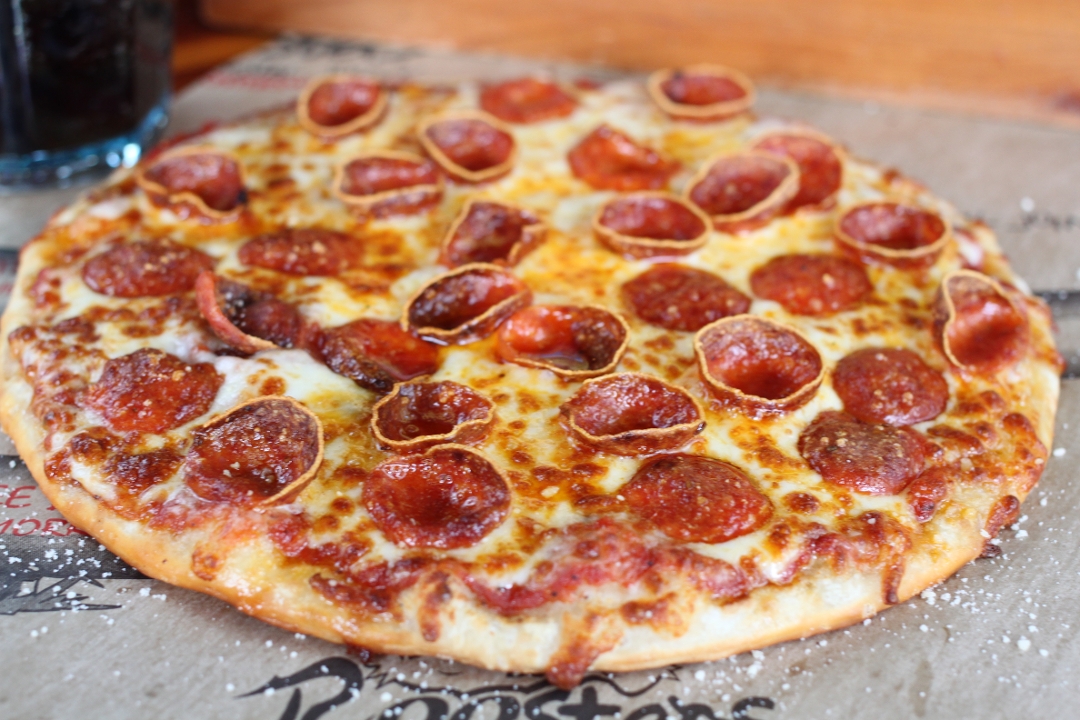 Order 9" Pepperoni Pizza food online from Roosters store, Huntington on bringmethat.com