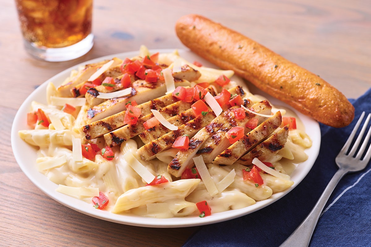 Order Three Cheese Chicken Penne food online from Applebee store, Albuquerque on bringmethat.com