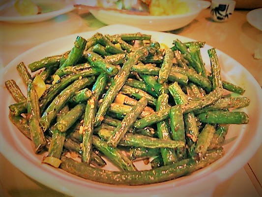 Order Sautéed String Beans 蒜蓉四季豆 food online from Chengdu House store, Valley Village on bringmethat.com