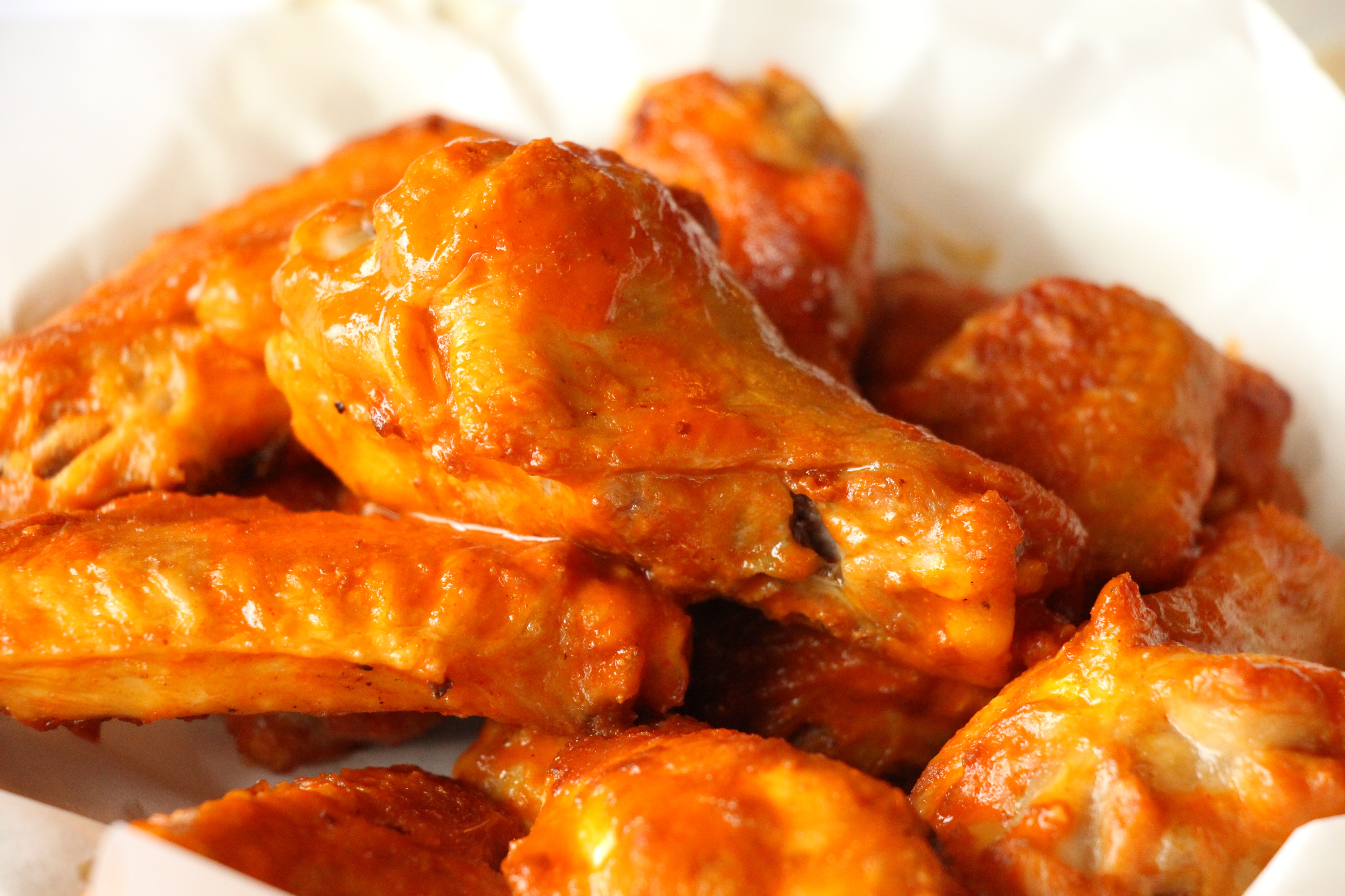 Order Baked Buffalo Wings food online from Palio Pizza Cafe store, Venus on bringmethat.com