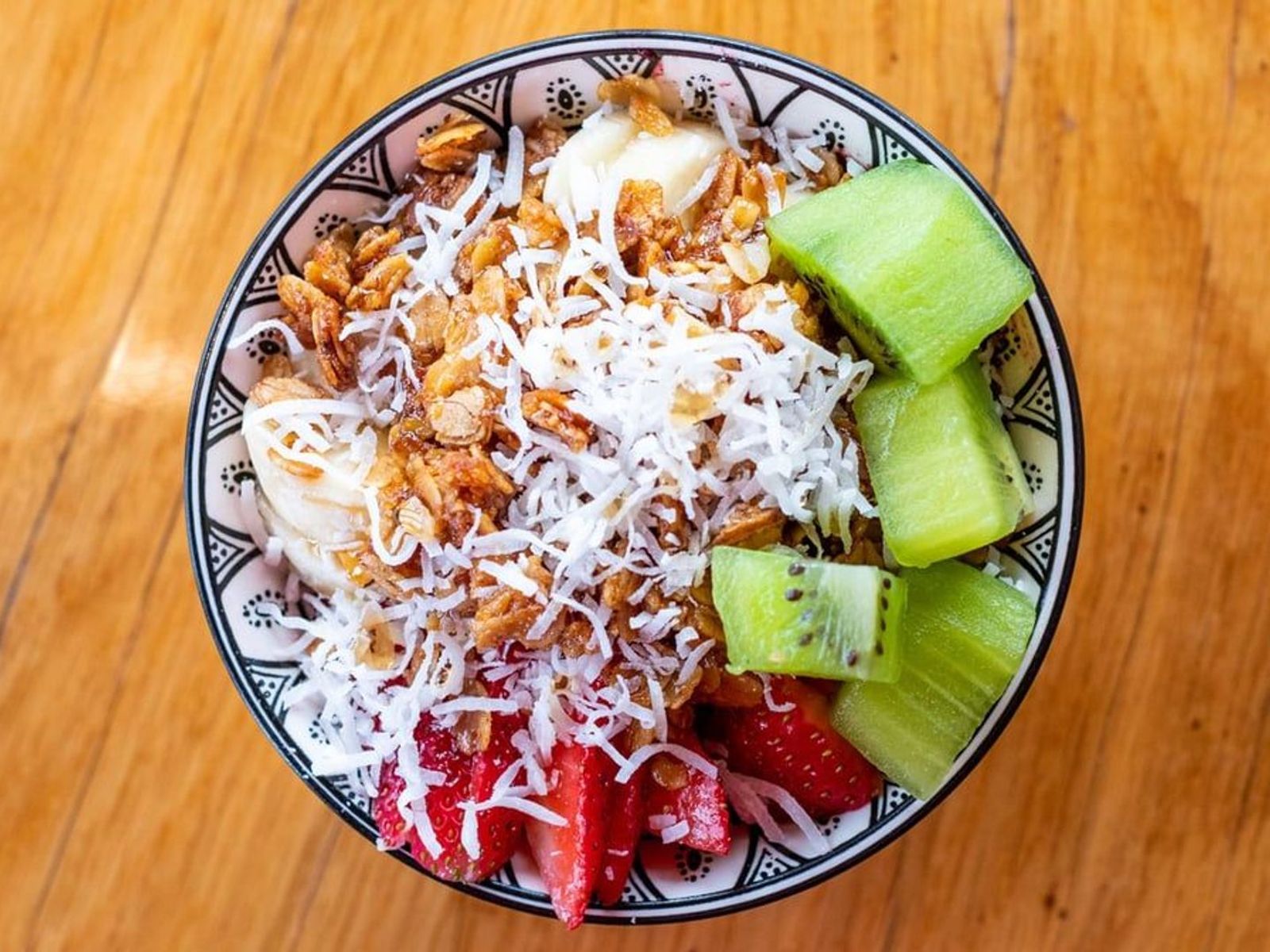 Order Kiwi Acai Bowl food online from Charlotte Coffee House store, Dubuque on bringmethat.com