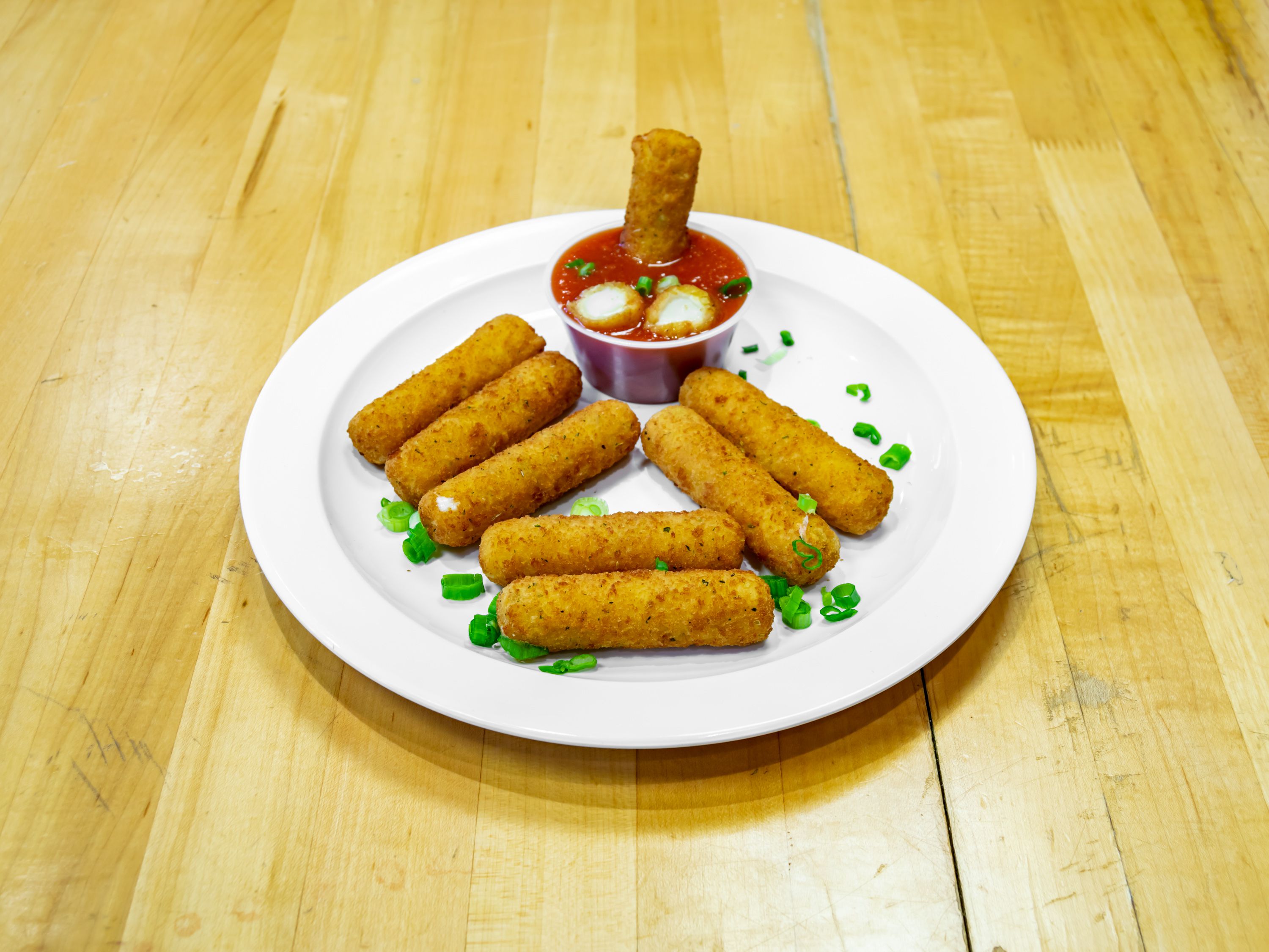 Order Mozarella Sticks food online from Paolo Kitchen store, New Providence on bringmethat.com