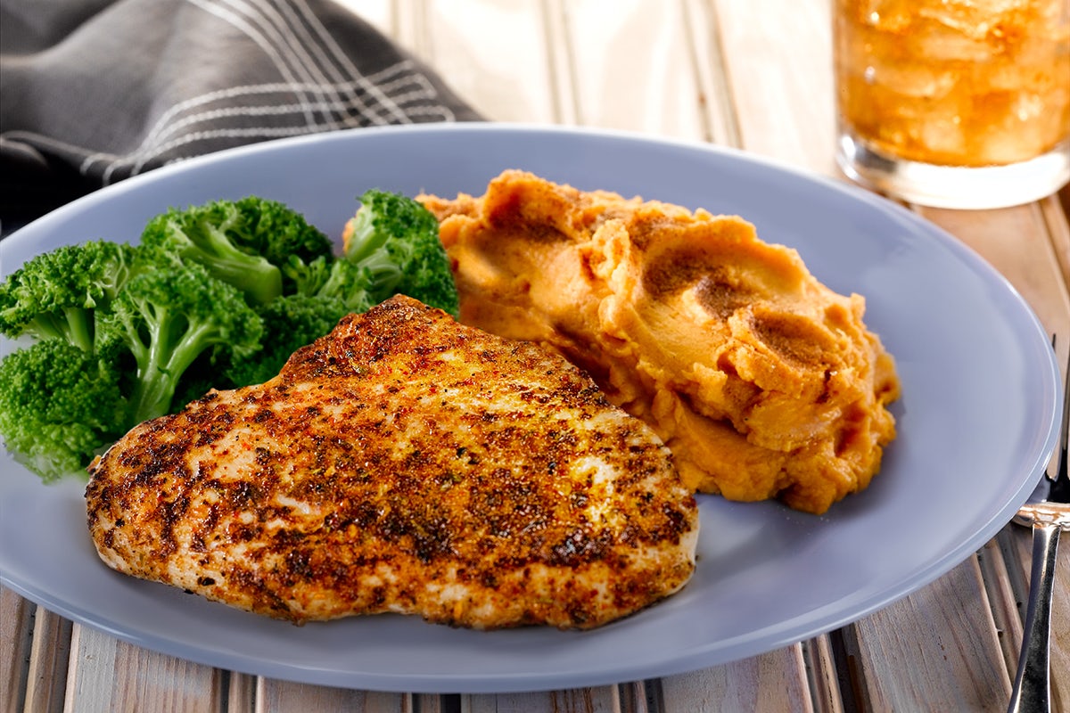 Order Grilled Chicken Breast Family-Style Meal food online from Ocharleys store, Canal Winchester on bringmethat.com