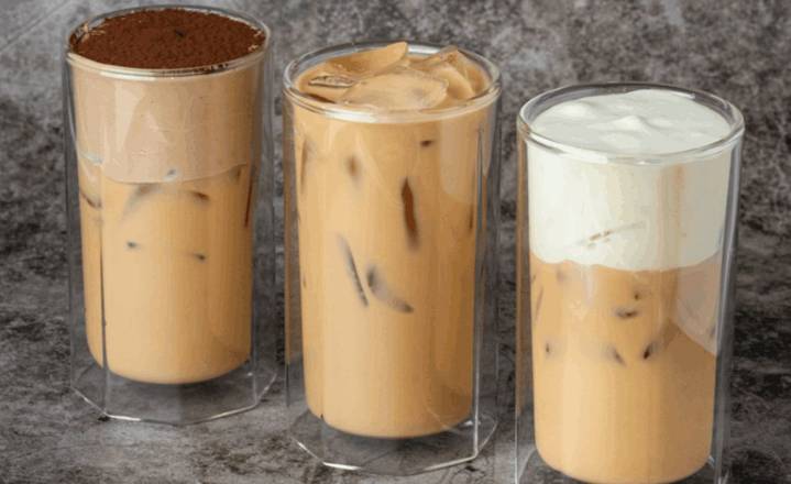 Order Classic Ceylon Milk Tea (Cheese Mousse) food online from Motto Tea Cafe store, Pasadena on bringmethat.com