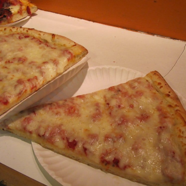 Order Cheese Pizza food online from Chicos Pizza store, San Francisco on bringmethat.com