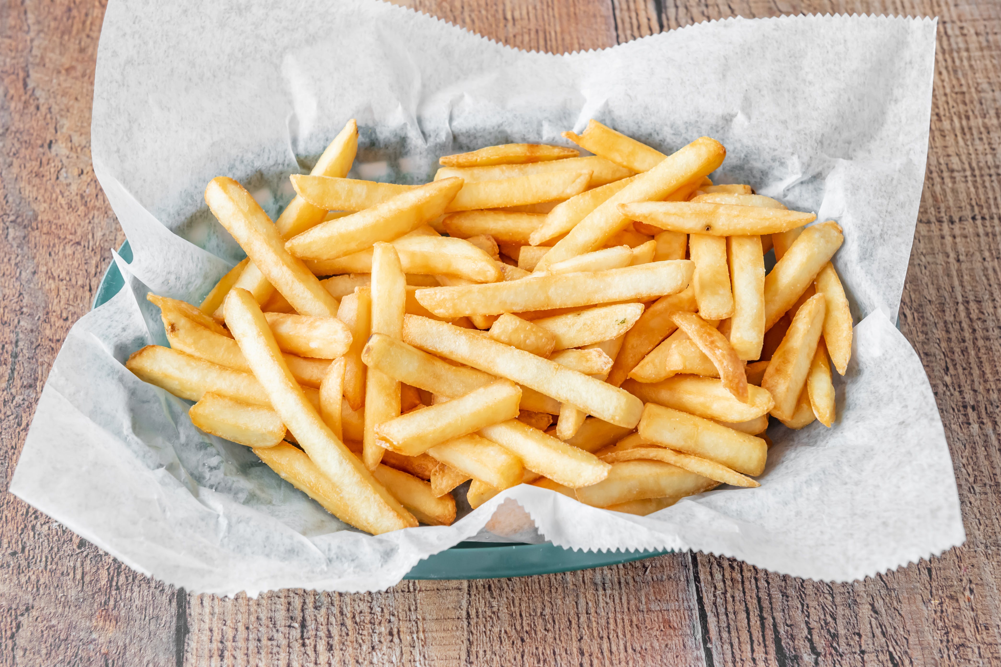 Order French Fries - Appetizer food online from Pizza Villa store, Swedesboro on bringmethat.com
