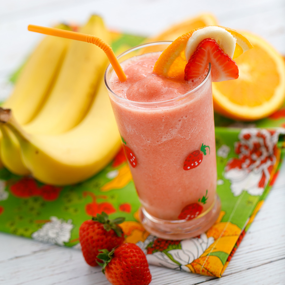 Order Strawberry Banana Smoothie food online from Tillie's Fine Food & Coffee Company store, Lodi on bringmethat.com