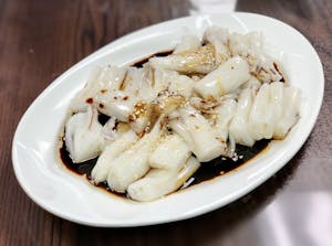Order 126.Soy Sauce Steam Rice Noodle Roll-香麻油蒸猪肠粉 food online from Tasty Cafe Restaurant store, Davie on bringmethat.com
