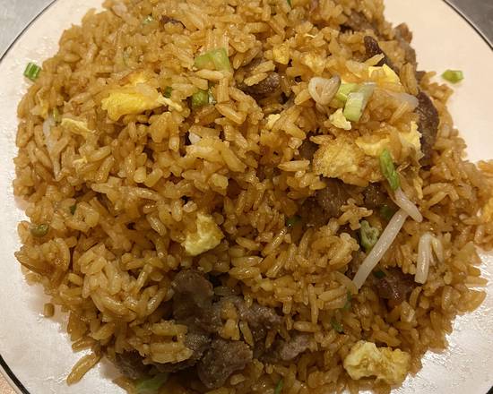 Order Beef Fried Rice food online from Chinaking store, Harwood Heights on bringmethat.com