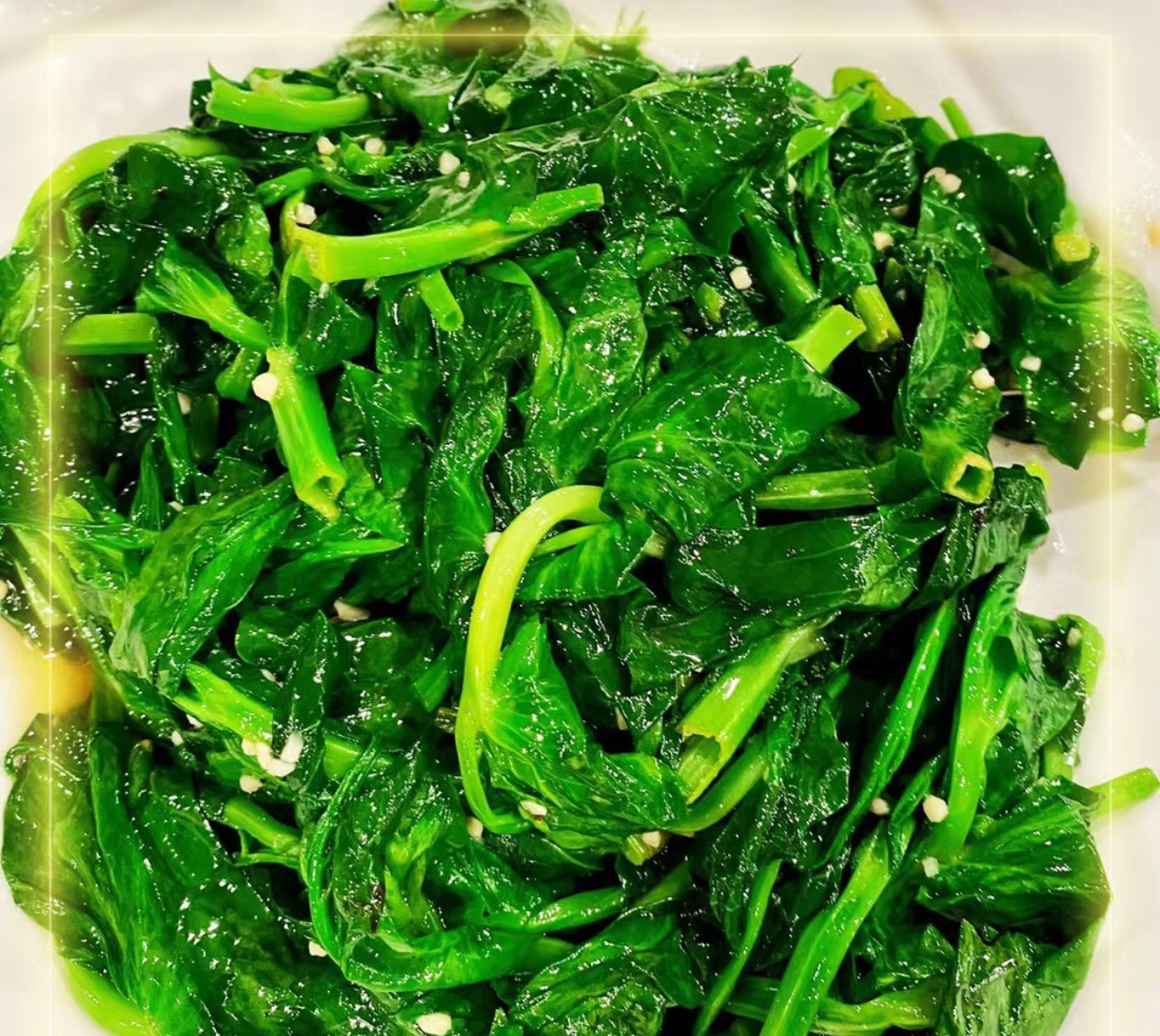 Order 212. Snow Pea Leaves 蒜 蓉 炒 豆 苗 food online from Fortune House store, Los Angeles on bringmethat.com