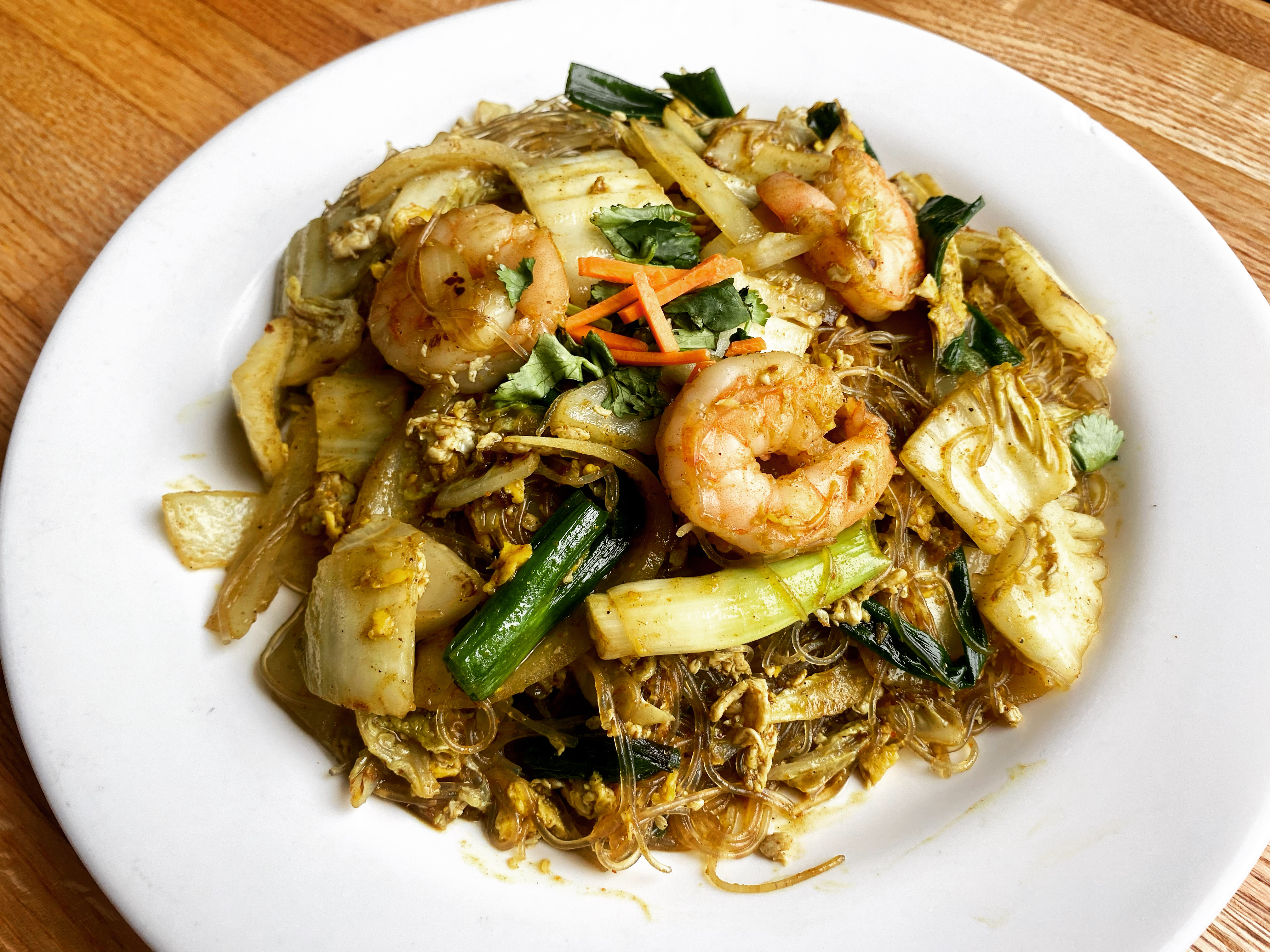 Order Curry Pad Woonsen with Shrimp food online from Thai Taste store, Carbondale on bringmethat.com