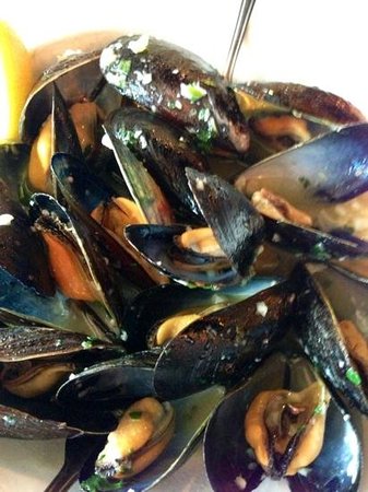 Order Steamboat Mussels or Clams food online from Catch Of The Day store, Miami on bringmethat.com