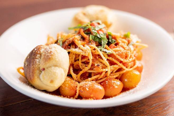Order Spaghetti Pomodoro food online from Regents Pizzeria store, San Diego on bringmethat.com