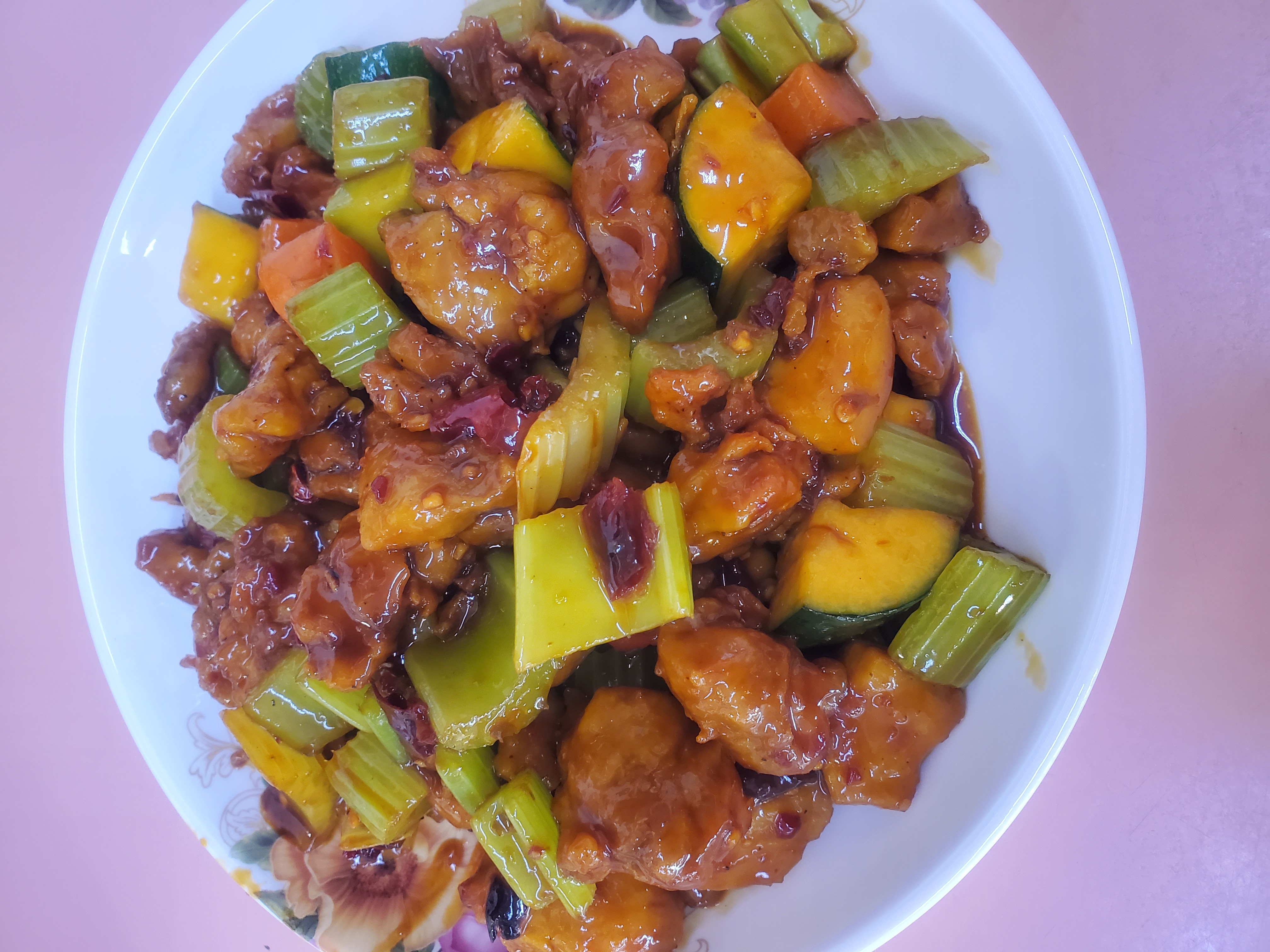 Order  Kung Pao Chicken food online from Chinatown Express store, Los Angeles on bringmethat.com