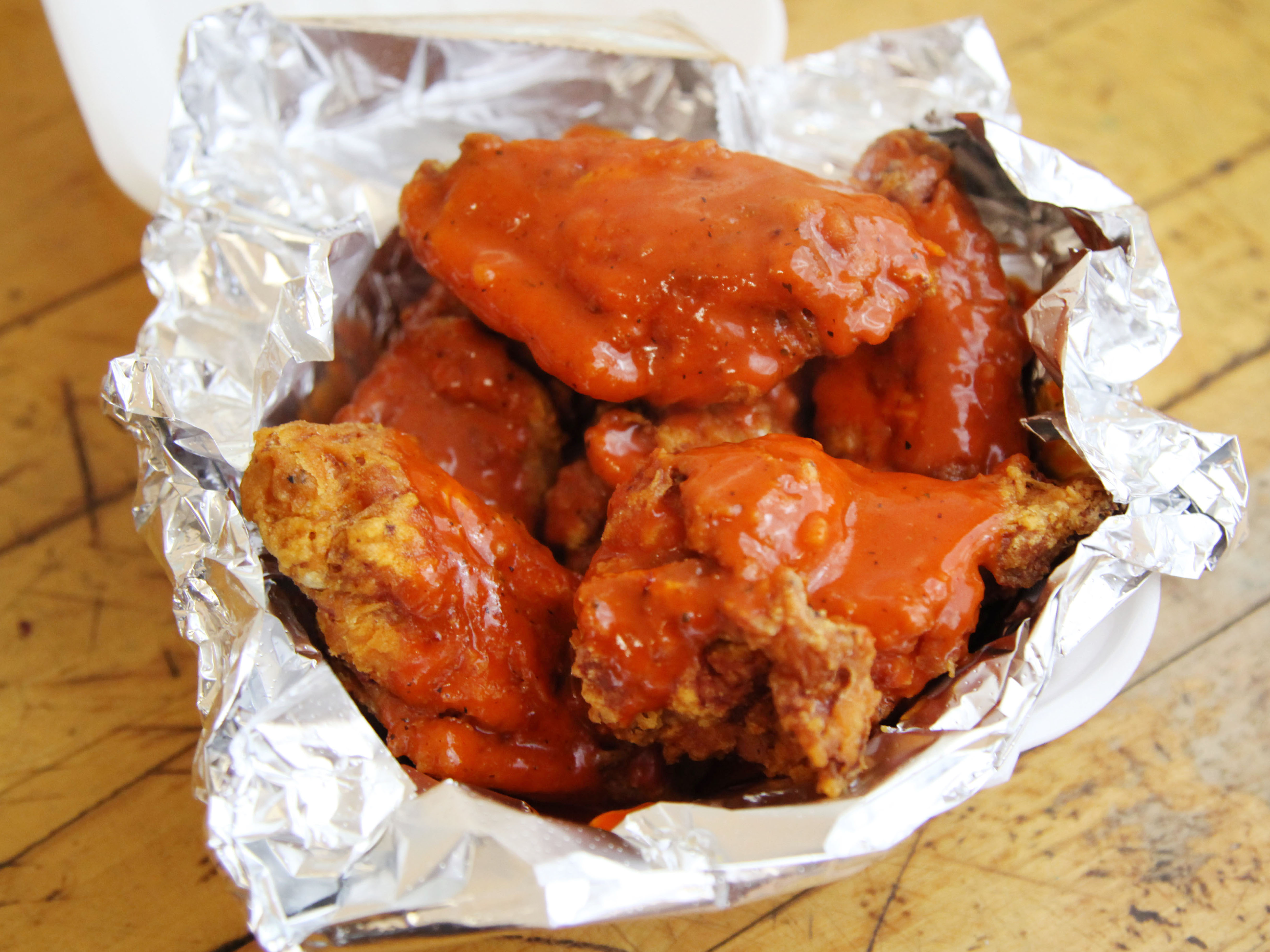 Order Buffalo Wings food online from Mama John's & Pizza Man store, Baltimore on bringmethat.com