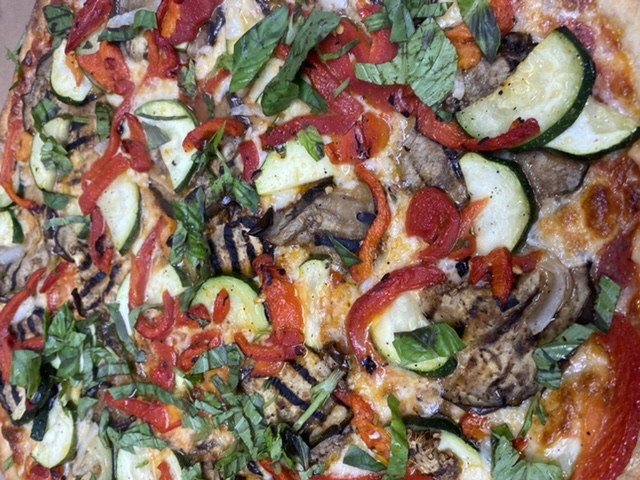 Order Saporito Pizza food online from Silvio Restaurant & Pizzeria store, Thornwood on bringmethat.com