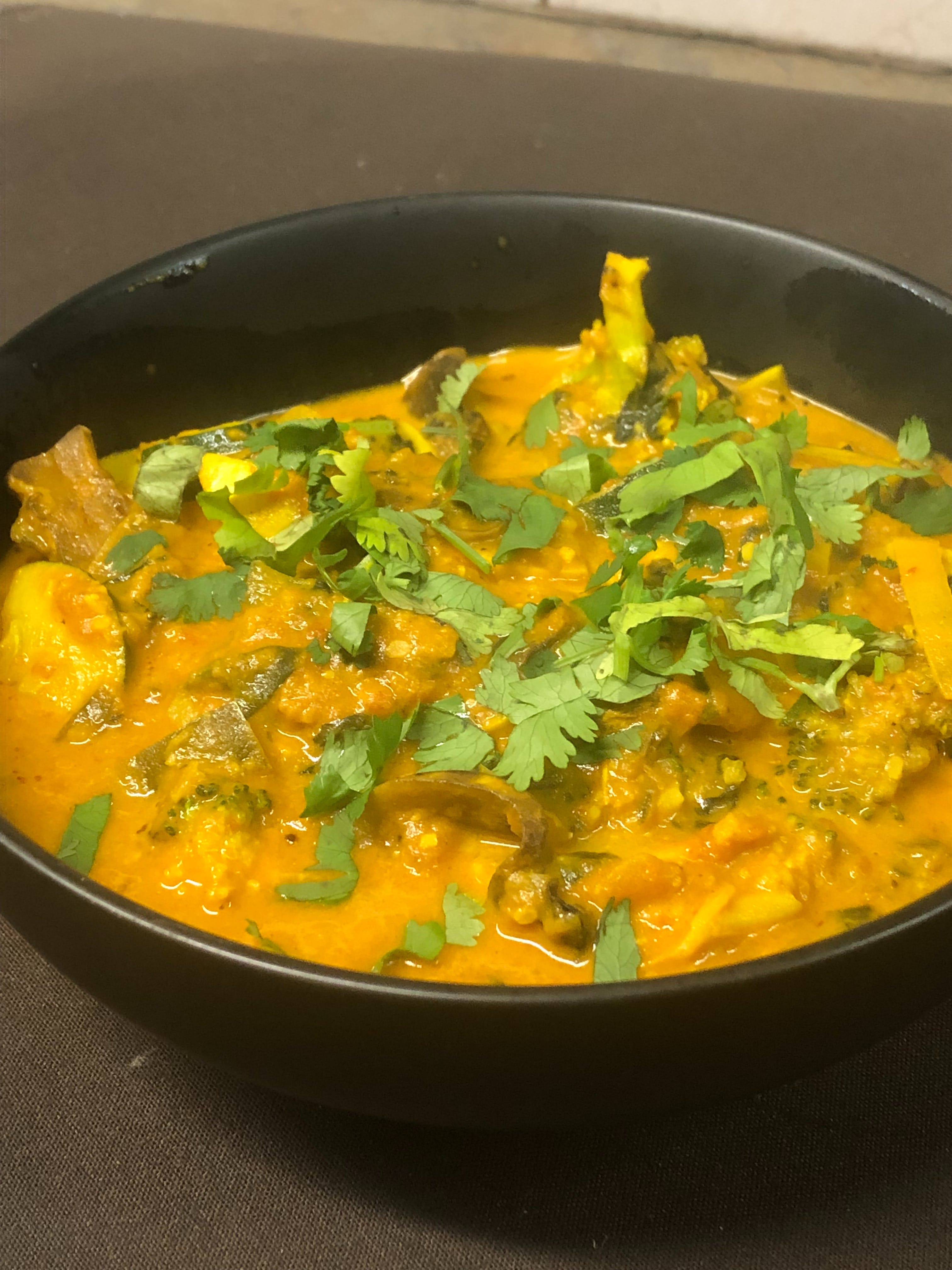 Order Vegetable Korma food online from i2i Indian Italian Fusion store, Boonton on bringmethat.com