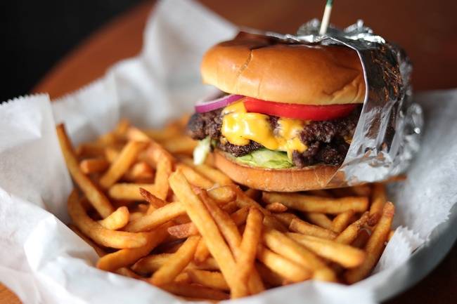 Order Louhas Burger food online from Lou & Harry's - E Grand River store, East Lansing on bringmethat.com