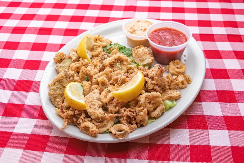 Order Calamari Fritti - Appetizer food online from Lasagna House III store, Houston on bringmethat.com