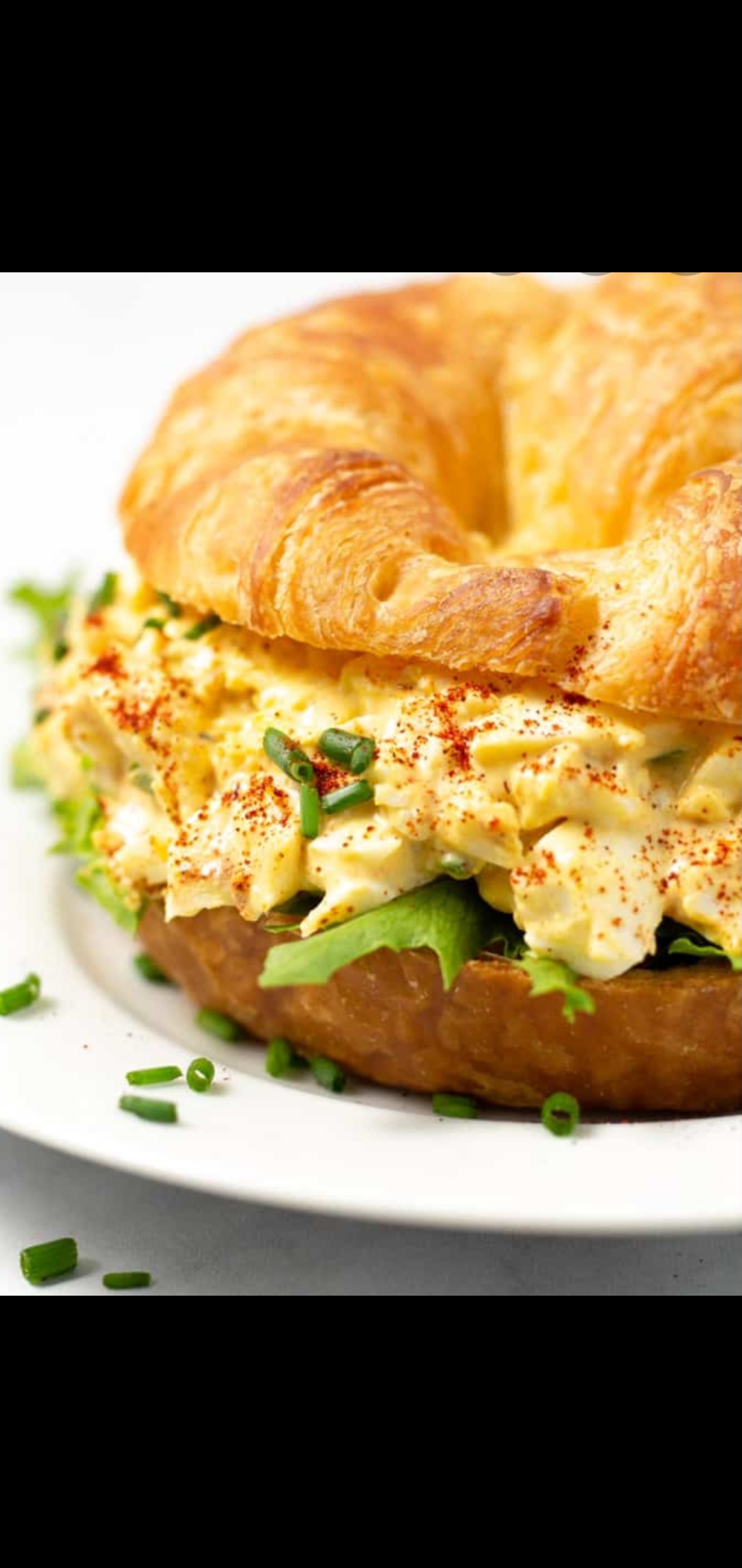 Order  Classic Egg Salad Romaine Lettuce Tomatoes & Cheese Gourmet Croissant Sandwich  food online from American Gourmet Foods Deli store, New York on bringmethat.com