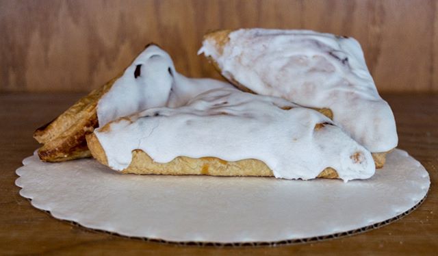 Order Baked Apple Turnover food online from Quality Bakery store, Gulfport on bringmethat.com