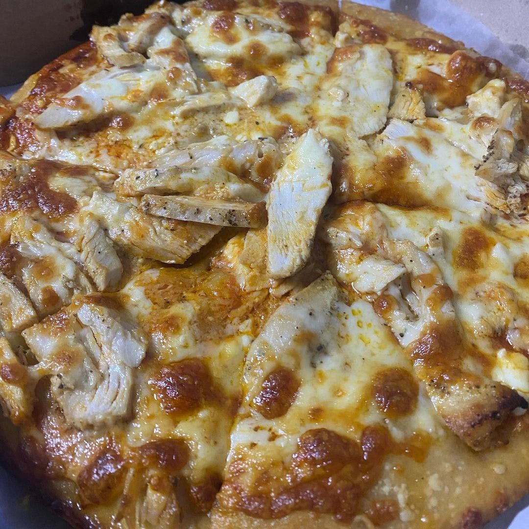 Order Buffalo Chicken Pizza - Small 10'' food online from Evans Pizza & Restaurant store, Philadelphia on bringmethat.com