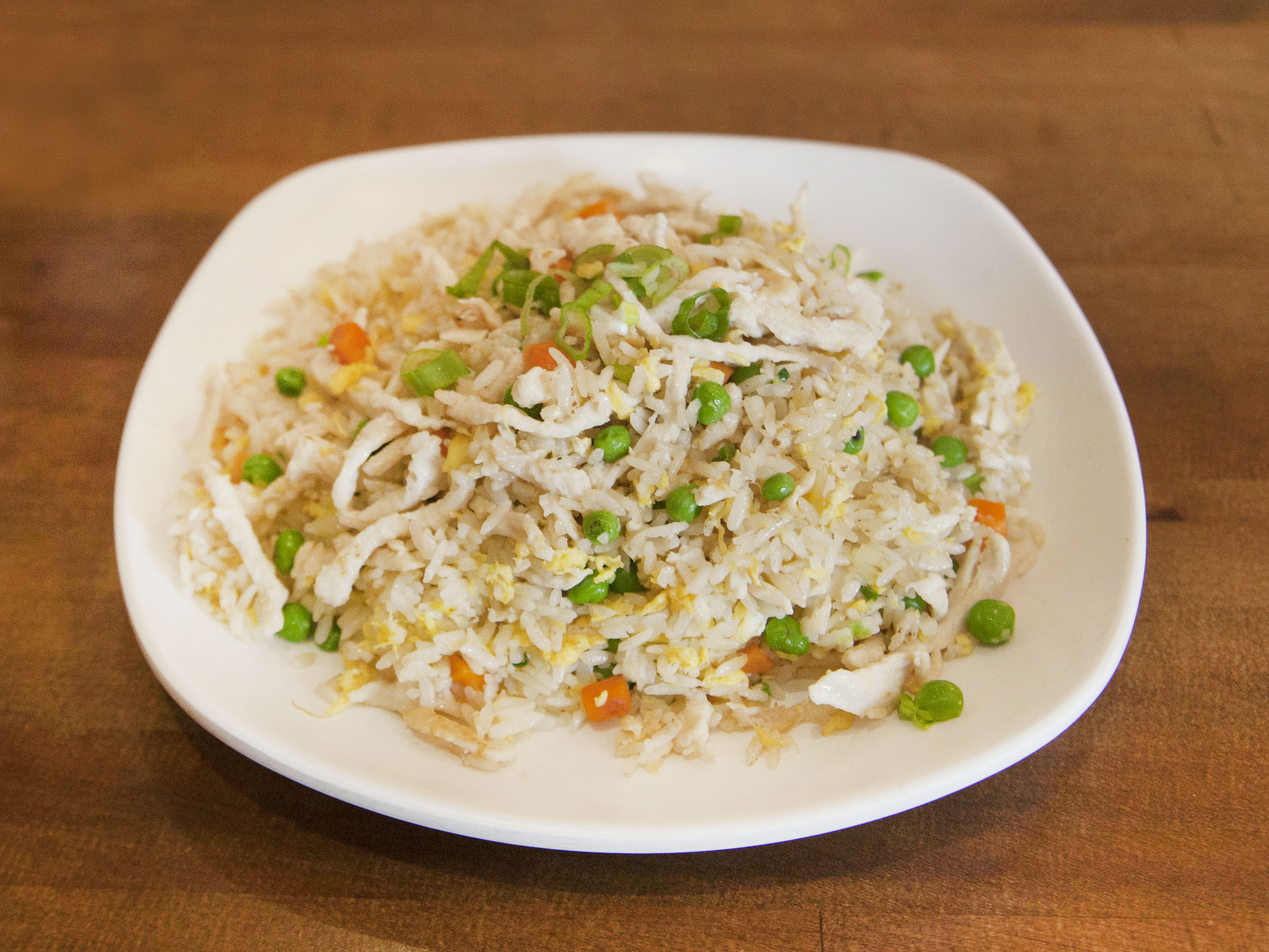 Order R1. Chicken Fried Rice food online from Northern Cafe store, Los Angeles on bringmethat.com