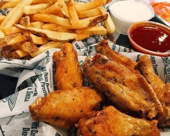 Order Wings (6 pcs) & French Fries food online from Wing World store, Dacula on bringmethat.com