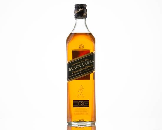 Order Johnnie Walker Black Label, 750mL whiskey (40.0% ABV) food online from J & N Liquors store, Elgin on bringmethat.com