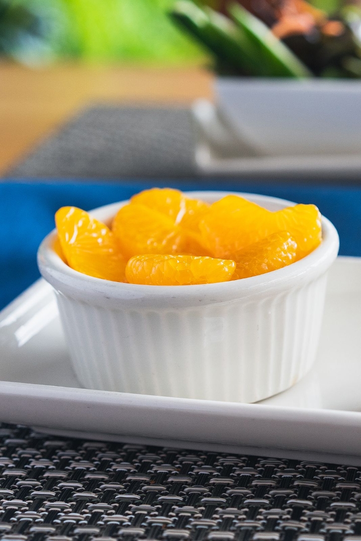 Order Mandarin Oranges food online from Blue Water Grill store, Grand Rapids on bringmethat.com