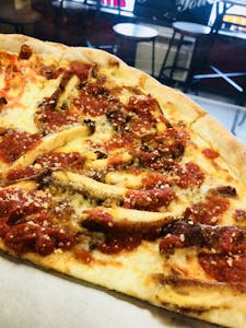 Order  Chicken Parmigiana Pizza food online from La Nonna Pizzeria store, North Plainfield on bringmethat.com